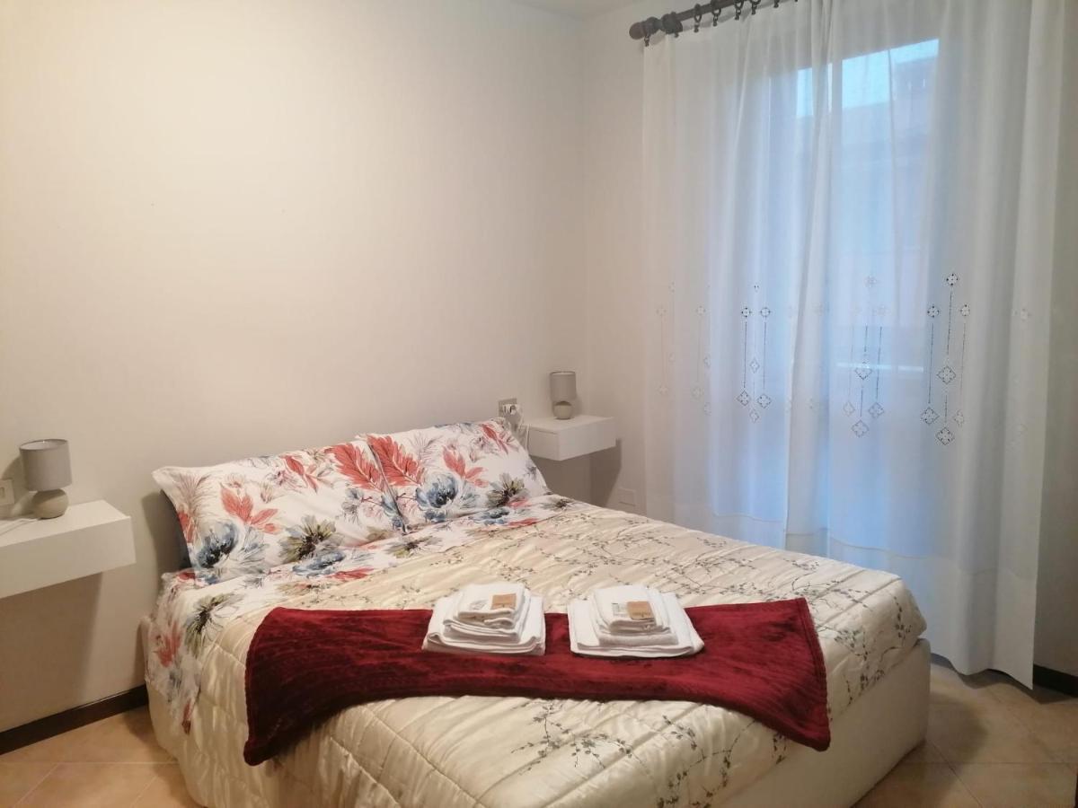 Mahatma Residence Lake View 라찌제 외부 사진