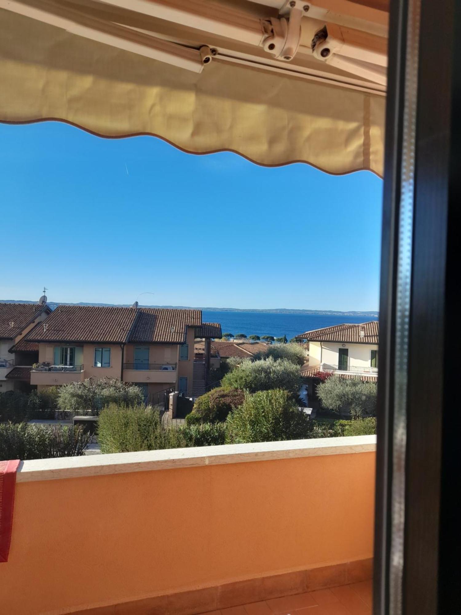 Mahatma Residence Lake View 라찌제 외부 사진